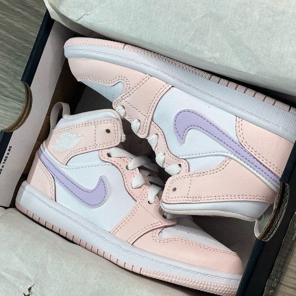 Size 12 (PS) Jordan Retro OG High Washed Pink